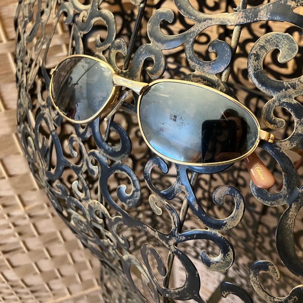 Gold Frame Oval Sunglasses